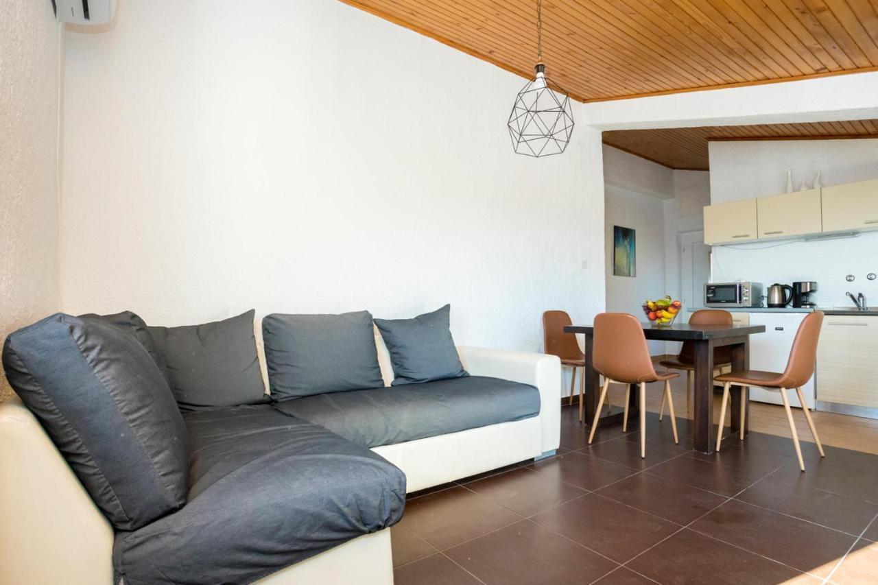 Apartments Sunset نجيفيش المظهر الخارجي الصورة