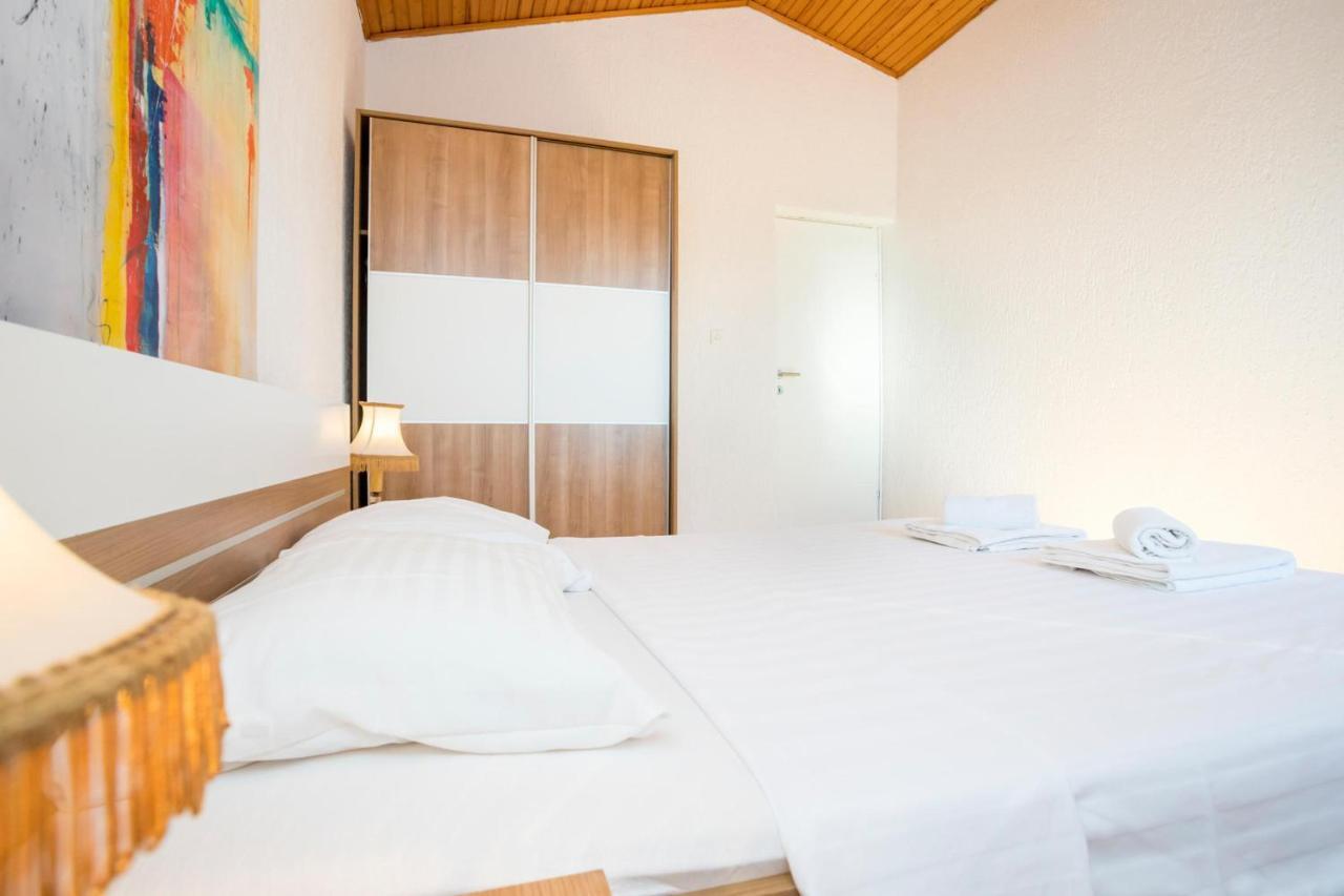 Apartments Sunset نجيفيش المظهر الخارجي الصورة